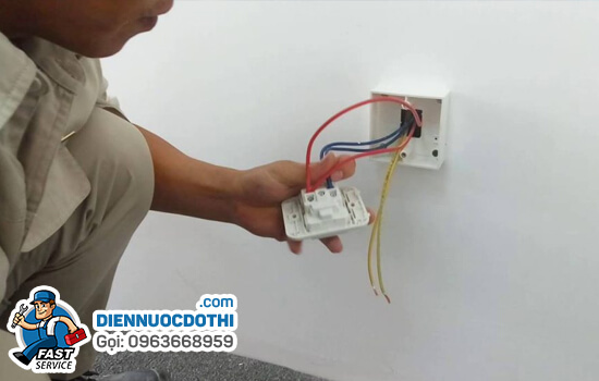 Hướng dẫn sửa chữa ổ cắm điện tại nhà Hướng dẫn sửa chữa ổ cắm điện tại nhà